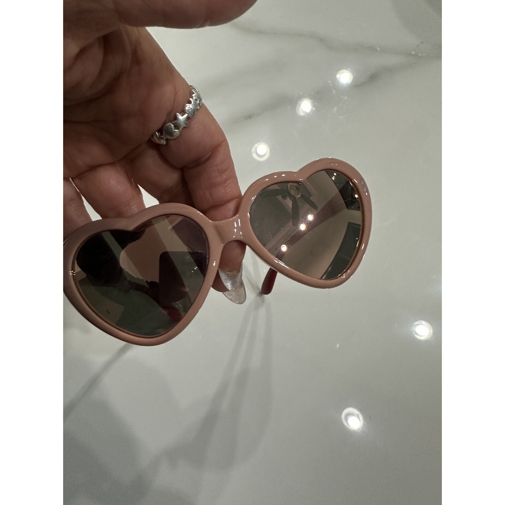 STELLA MCCARTNEY KIDS PINK HEART SUNGLASSES AUTHENTIC - Picture 2 of 10